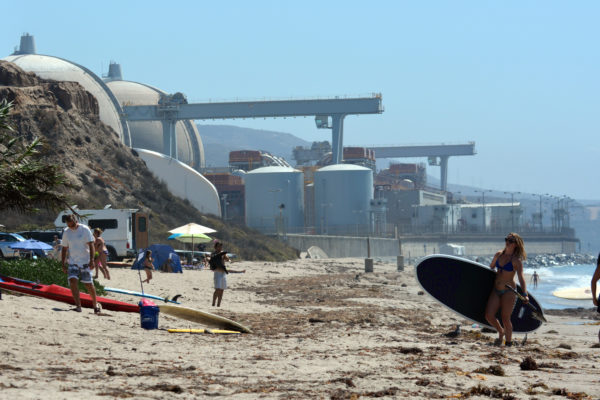 San_Onofre_Nuclear_Generating_Station_2013_photo_D_Ramey_Logan